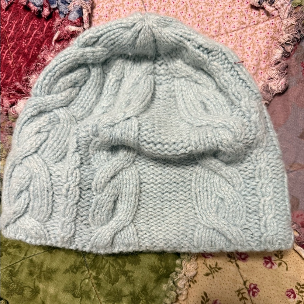 Gap cable knit winter hat